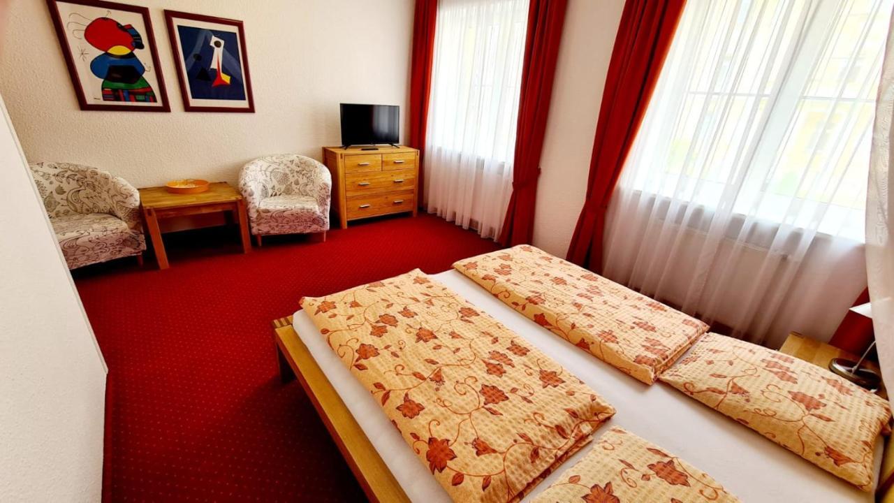 Penzion Valkoun-Lilienfeld Karlovy Vary Dış mekan fotoğraf